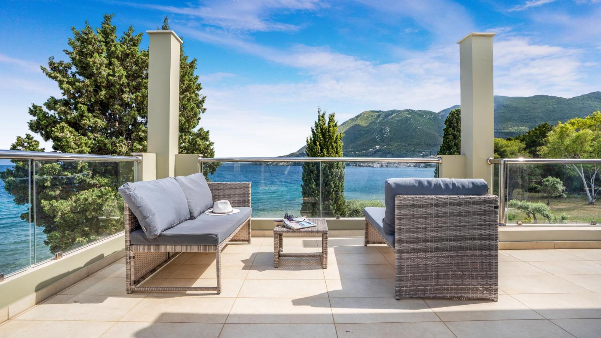 Agni Suites Nikiana Luaran gambar
